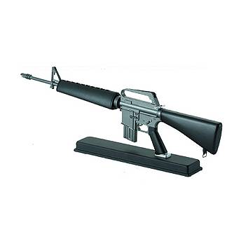 ΜΙΝΙΑΤΟΥΡΑ M-16
